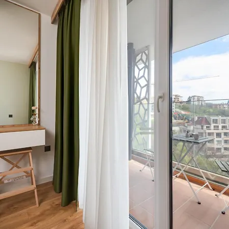 Stylish Flat With Parking For 4 Guest 瓦爾納